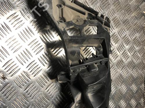 rear-bumper-bracket-renault-clio-iv-bh_-2012-2013-2014-2015-2016-2017-2018-2019-2020-2021-23105897 main image