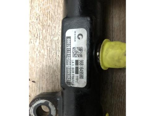 Injection rail PEUGEOT 407 (6D_) 2.0 HDi 135 (6DRHRH, 6DRHRE, 6DRHRG, 6DRHRJ) | BP30673983M98