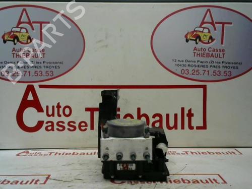 Used ABS pump DACIA SANDERO 1.2 16V (75 hp) 31204526