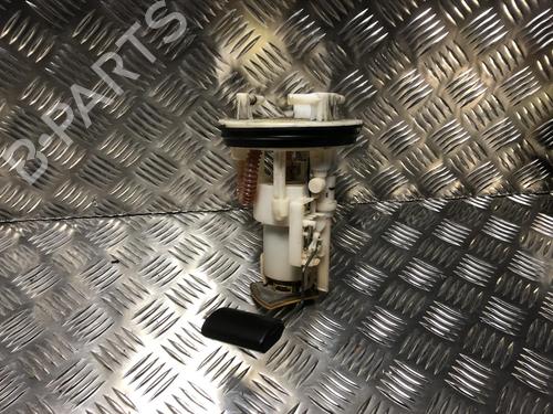 Used Fuel pump KIA CERATO I Saloon (LD) 2.0 CRDi (112 hp) 21259131