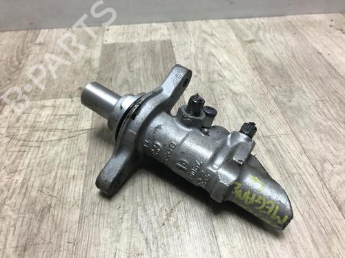 Brake master cylinder RENAULT MEGANE IV Hatchback (B9A/M/N_) 1.2 TCe 130 (B9MR) | BP23186614M77