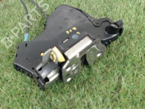 Used Front left lock SUZUKI GRAND VITARA II (JT, TE, TD) 1.9 DDiS All-wheel Drive (JT419, TD44, JB419WD, JB419XD,... (129 hp) 12969646