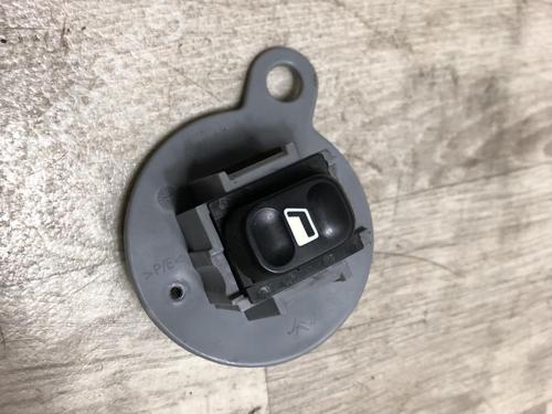 Used Left rear window switch CITROËN XSARA PICASSO (N68) 1.6 HDi (109 hp) 20626936
