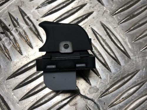 Høyre Foran elrute bryter AUDI A1 (8X1, 8XK) 1.2 TFSI (86 hp) 32315645