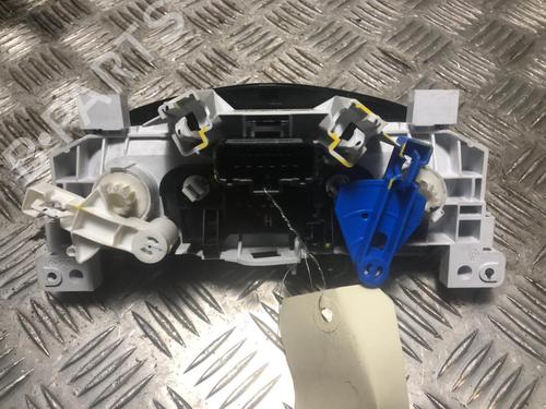 Climate control DACIA DUSTER (HS_) 1.5 dCi | BP31203335I5