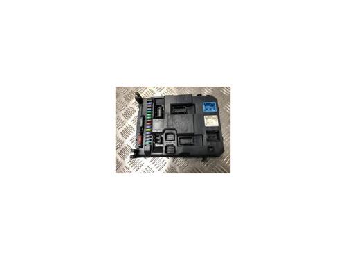 Used Fuse box DS DS 3 (SA_) 1.2 VTi 82 (SAHMZ6) (82 hp) 25488198