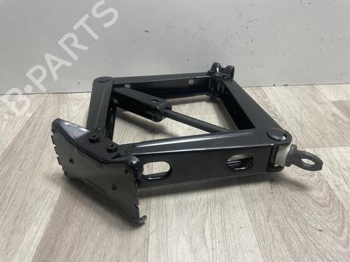 BP15967408C119 main image