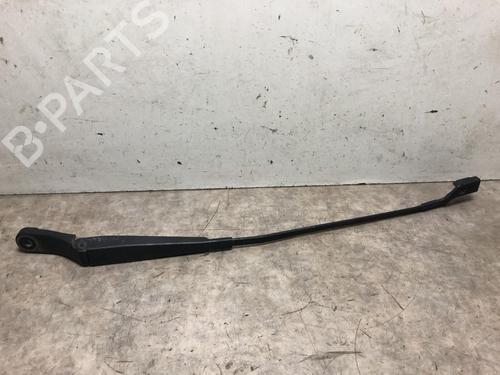 Used Front windshield wiper arm PEUGEOT 5008 (0U_, 0E_) 1.6 HDi (112 hp) 20634915