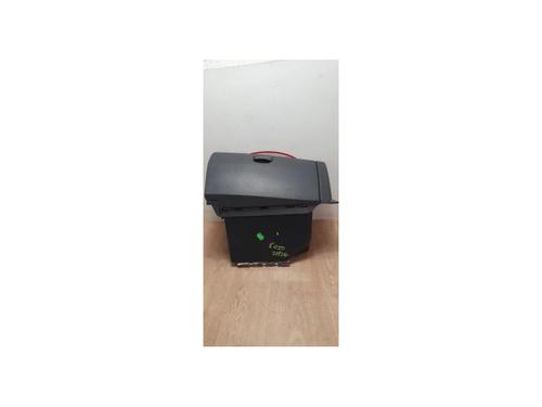 Used Glove box RENAULT CLIO III (BR0/1, CR0/1) 1.5 dCi (BR17, CR17) (86 hp) 13226644