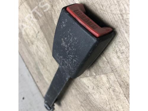 Used Seat buckle RENAULT CLIO III (BR0/1, CR0/1) 1.5 dCi (C/BR0G, C/BR1G) (68 hp) 15785566