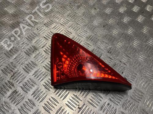 Feu de coffre droit PEUGEOT 3008 I MPV (0U_) 1.6 HDi (109 hp) 32092718