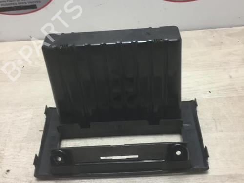 Mittelkonsole IVECO DAILY IV Van 35C12 V, 35C12 V/P, 35S12 V, 35S12 V/P (116 hp) 23143352