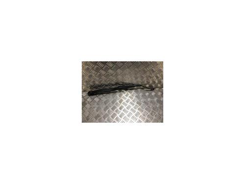 Used Front windshield wiper arm NISSAN JUKE (F15) 1.5 dCi (110 hp) 27620709