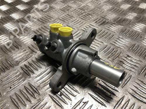 Used Brake master cylinder Brake master cylinder DS DS 4 / DS 4 CROSSBACK (NX_) 1.6 BlueHDi 120 (120 hp) 33458822 33458822