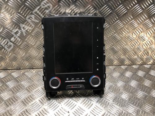 Used Display monitor RENAULT MEGANE IV Hatchback (B9A/M/N_) 1.5 dCi 110 (B9A3) (110 hp) 31200987