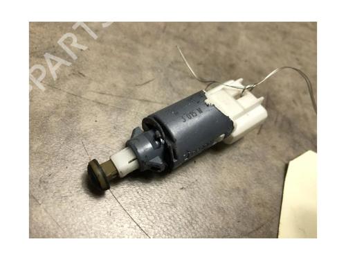 Switch RENAULT TWINGO II (CN0_) 1.6 RS (CN0N, CN0R, CN0S) | BP20634048I30 