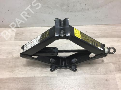 Used Jack Kit OPEL ASTRA H GTC (A04) 1.9 CDTI (L08) (101 hp) 30784883