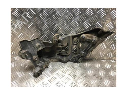 Rear bumper bracket RENAULT CLIO IV (BH_) 1.5 dCi 75 | BP24491644C159 