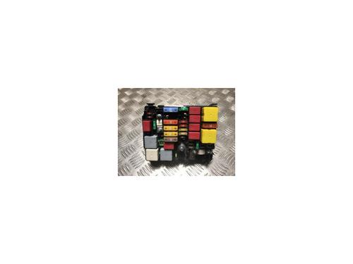 Used Fuse box PEUGEOT 3008 II SUV (MC_, MR_, MJ_, M4_) 1.5 BlueHDi 130 (131 hp) 25307240