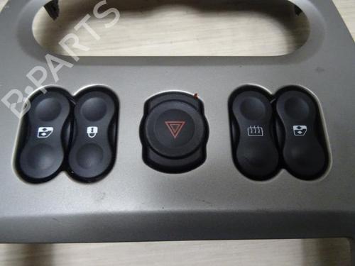 Warning switch DACIA SANDERO 1.4 (BS0C, BS0A, BS0G, BS1F, BS0E) | BP13228859I22