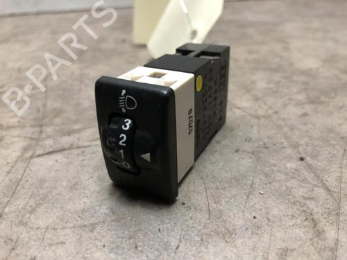 Used Switch SUZUKI JIMNY Closed Off-Road Vehicle (SN) 1.3 16V 4x4 (SN413, JB43) (86 hp) 20479990