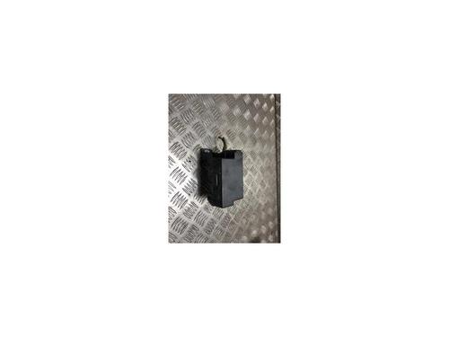 Used Fuse box OPEL MERIVA B MPV (S10) 1.4 (75) (120 hp) 27558082