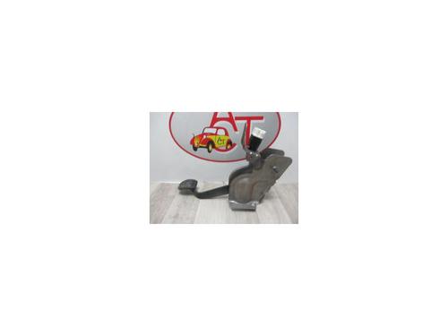 Used Clutch pedal DACIA DUSTER (HS_) 1.5 dCi 4x4 (109 hp) 12966986