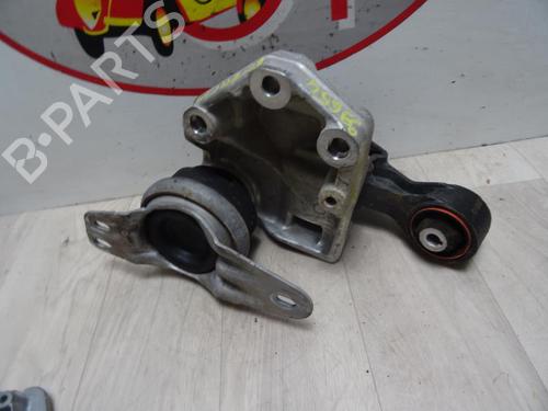 Used Engine mount PEUGEOT EXPERT Van (VF3A_, VF3U_, VF3X_) 1.6 HDi 90 8V (90 hp) 31195604