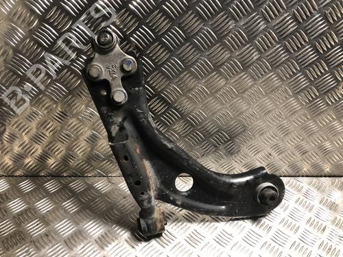 Venstre fortil bærearm Venstre fortil bærearm PEUGEOT 308 SW III (FC_, FJ_, FR_, F4_, FN_) BlueHDi 130 (FCYHZL, FCYHZT) (131 hp) 33747979 33747979