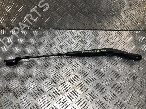 Used Front windshield wiper arm PEUGEOT 208 II (UB_, UP_, UW_, UJ_) 1.2 PureTech 75 (75 hp) 31245659