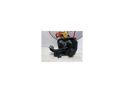 Used Break pedal MERCEDES-BENZ CLK (C209) CLK 220 CDI (209.308) (136 hp) 12973515