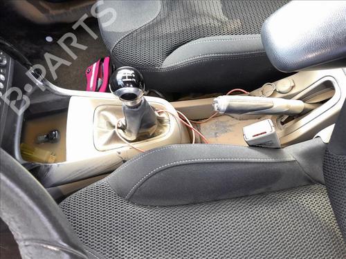 Middle console CITROËN DS3 (SA_) 1.6 HDi 90 | BP21774379I22