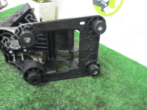 Gear lever PEUGEOT 208 I (CA_, CC_) 1.6 HDi / BlueHDi 75 | BP12972216M90