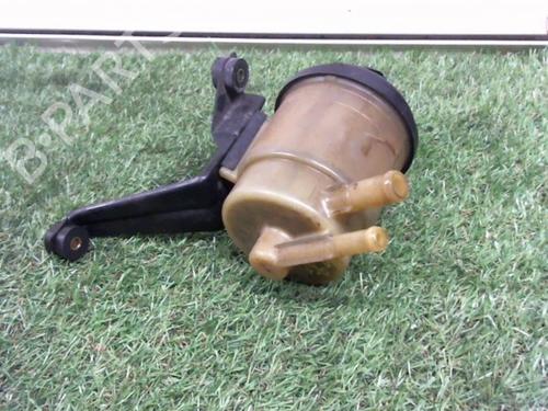 Power steering reservoir HYUNDAI TRAJET (FO) 2.0 CRDi | BP13130867M117