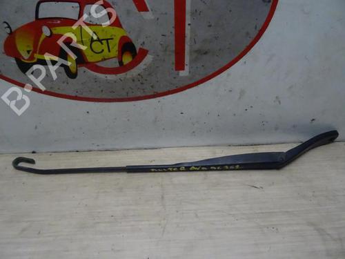 Used Front windshield wiper arm DACIA DUSTER (HS_) 1.5 dCi (109 hp) 13276084
