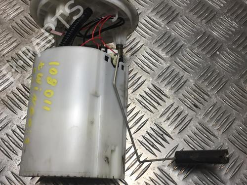 Used Fuel pump RENAULT TWINGO III (BCM_, BCA_) 1.0 SCe 70 (71 hp) 25306810