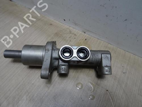 Used Brake master cylinder Brake master cylinder CITROËN C5 III (RD_) 2.0 16V (RDRFJC, RDRFJF) (140 hp) 13277078 13277078