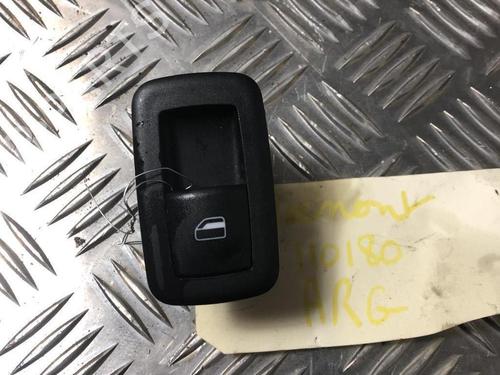 Used Left rear window switch FIAT FREEMONT (345_) 2.0 JTD 4x4 (170 hp) 31196314