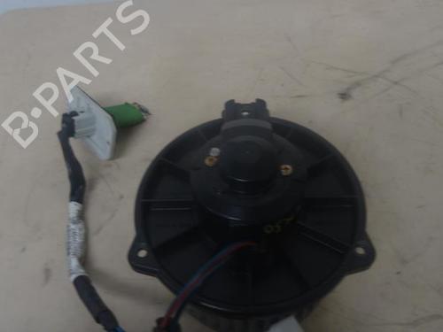Used Heater blower motor TOYOTA YARIS (_P1_) 1.4 D-4D (NLP10_, NLP10R) (75 hp) 13128741