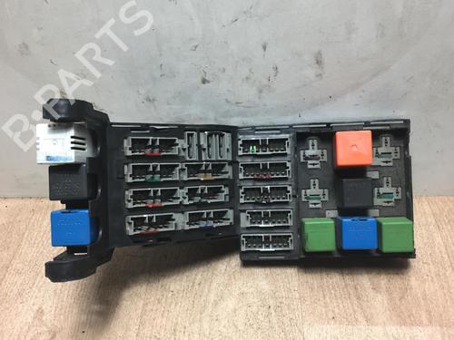Used Fuse box Fuse box CITROËN XM (Y4) 2.1 TD 12V (109 hp) 13267661 13267661