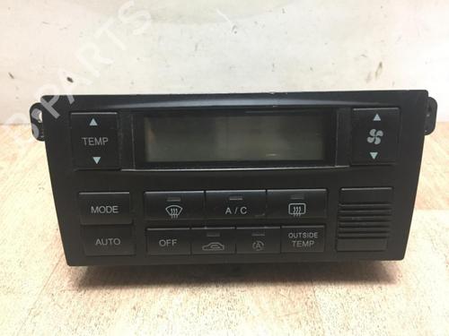Used Climate control HYUNDAI COUPE II (GK) 2.7 V6 (167 hp) 13278177