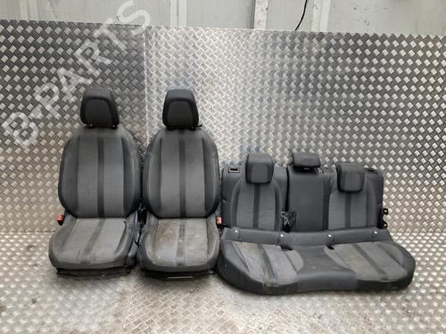 Setesett Setesett PEUGEOT 2008 II (UD_, US_, UY_, UJ_, UR_, UC_) 1.5 BlueHDI 130 (131 hp) 33721671 33721671