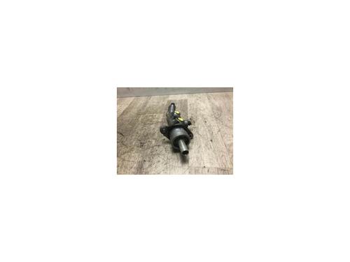Brake master cylinder TOYOTA AVENSIS (_T25_) 2.0 D-4D (CDT250_, CDT250R) 4720105111