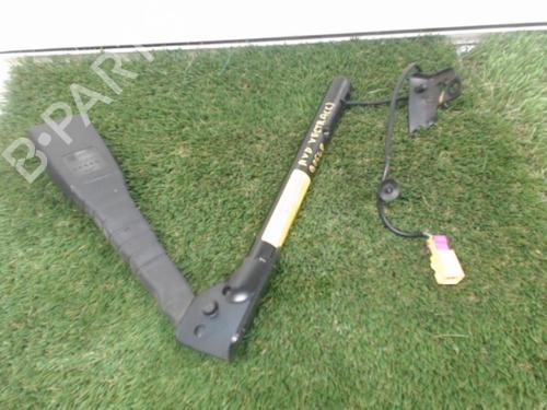 Used Seat buckle OPEL VECTRA C (Z02) 2.0 DTI 16V (F69) (101 hp) 13130979