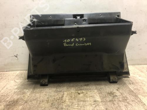 Used Glove box Glove box TOYOTA LAND CRUISER 90 (_J9_) 3.0 TD (KZJ90_, KZJ95_, KZJ90R, KZJ95R, KZJ90W, KZJ95W) (125 hp) 20619913 20619913