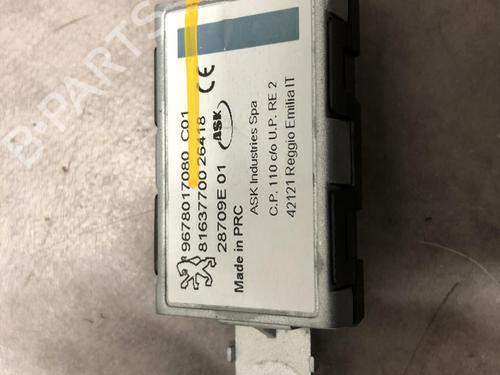 Used Antenna/Base PEUGEOT 3008 II SUV (MC_, MR_, MJ_, M4_) 1.2 THP/ PureTech 130 (MRHNSM, MRHNSU, MRHNSJ, MRHNYW,... (131 hp) 20622659