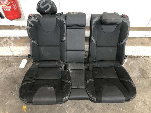 Sæde Bagtil VOLVO V40 Hatchback (525) T2 GTDi (120 hp) 31374639