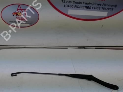 Used Front windshield wiper arm DACIA DUSTER (HS_) 1.5 dCi 4x4 (109 hp) 13266504