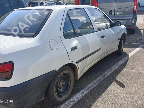 Right headlight PEUGEOT 306 (7B, N3, N5) 1.9 STD | BP23873110C29