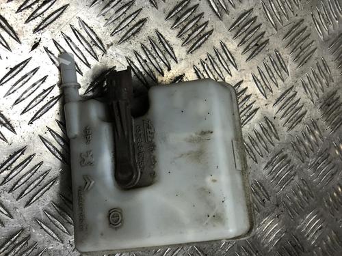 Used Brake fluid reservoir PEUGEOT 3008 I MPV (0U_) 1.6 HDi (114 hp) 31198786